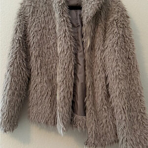 Fluffy coat with hood